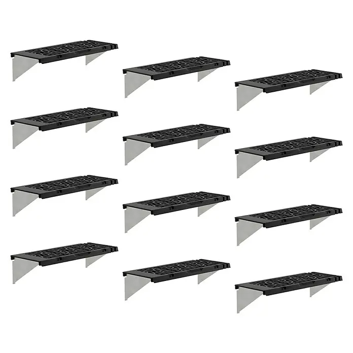 Palram – Canopia Estantería para invernadero - 64,5 x 27 x 17,3 cm, Negro, Número de baldas: 12 ud. - Una disposición de rejillas de drenaje negras con diseños de celosía decorativos, que descansan sobre pedestales grises mostrando una solución de drenaje moderna.