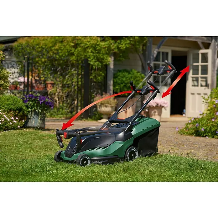 Bosch Elektro-Rasenmäher AdvancedRotak 650 - Leistung: 1.700 W, Schnittbreite: 40 cm - Abgebildet ist ein grüner Bosch-Rasenmäher mit schwarzen Akzenten im Garten, der die bequeme Handhabung durch den ergonomischen Griff hervorhebt.