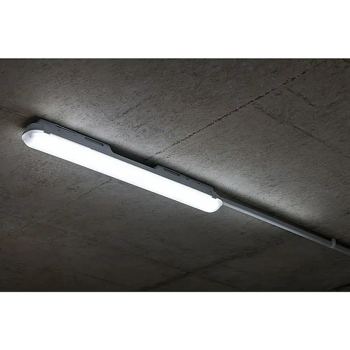 Eglo Plafón para pared y techo Pro LED-E -  - Primer plano de una brillante luz de techo LED, diseñada para una iluminación interior eficiente y duradera.