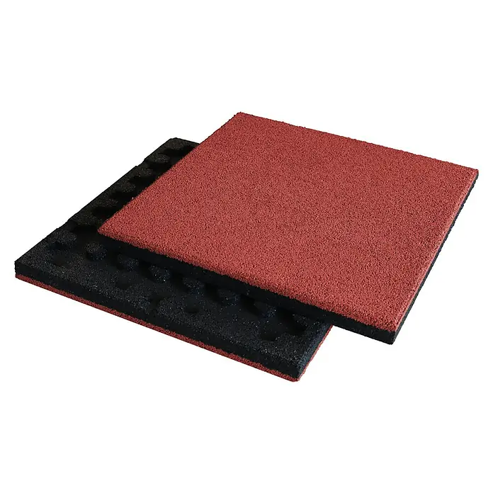 Fallschutzmatte EPDM - Rot, 50 x 50 x 4 cm - Zwei Bodenfliesen: Eine rote Gummifliese liegt auf einer schwarzen Gummifliese mit stoßdämpfender Unterseite.