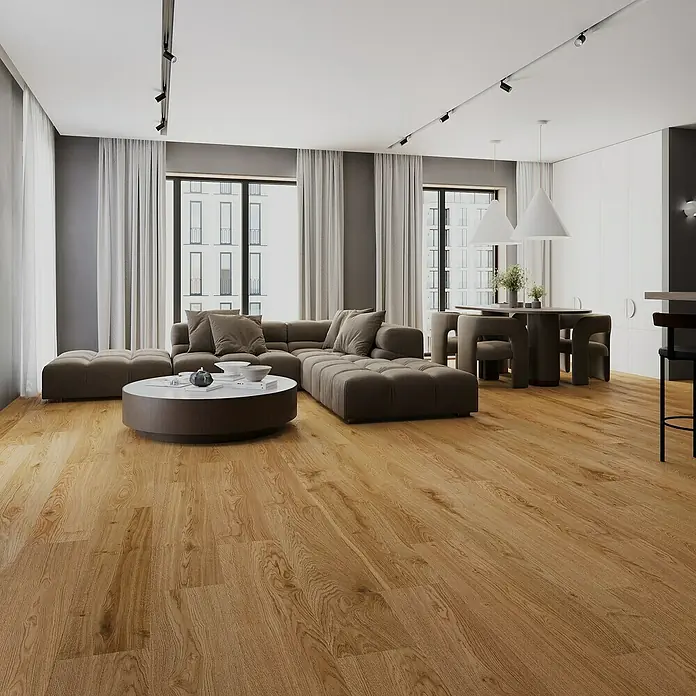 Barlinek Vinylboden SPC - Grace, Landhausdiele, 1.220 x 240 x 5,2 mm - Dieses Bild zeigt ein Wohnzimmer mit einem stilvollen Holzboden, der dem Raum Wärme und Eleganz verleiht. Der Boden ist ein echter Hingucker.