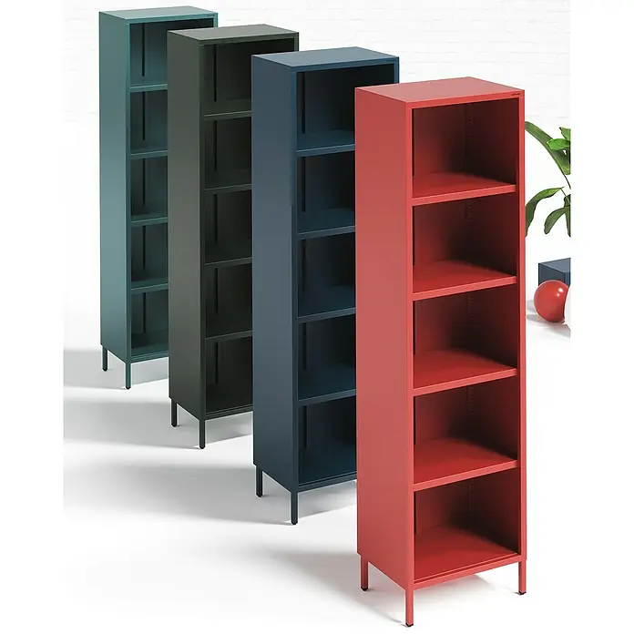 Jan Nowak Bücherregal Mario - B x T x H: 50 x 35 x 180 cm, Dunkelblau - Reihe von vier bunten Metallregalen mit fünf Fächern, die eine moderne und funktionale Stauraumlösung bieten.
