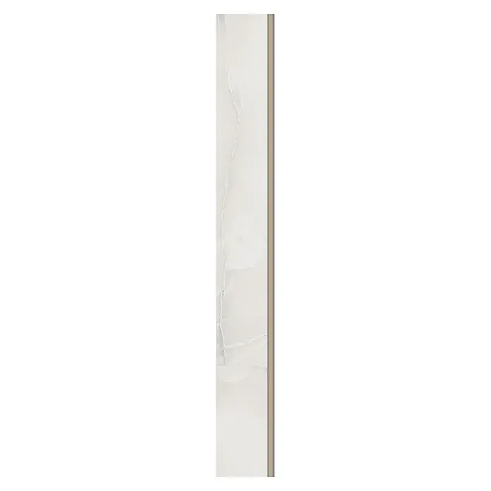 Sockelfliese Royal Onyx - 60 x 7,5 cm, Hellgrau, Glänzend - Elegante Marmorplatte in hellen Farbtönen mit feinen, natürlich wirkenden Maserungen, ideal für stilvolle Innenraumgestaltung.