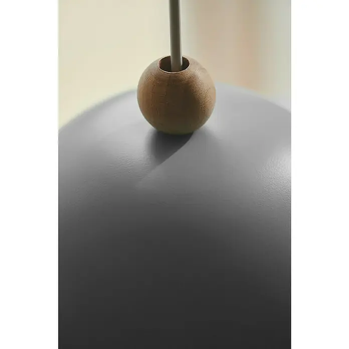 Nordlux Lámpara colgante redonda Gaston - 40 W, Ø x Al: 20 x 24 cm, Azul, E27 - Primer plano de una elegante lámpara gris con un detalle de madera, que fusiona diseño moderno y elementos naturales.