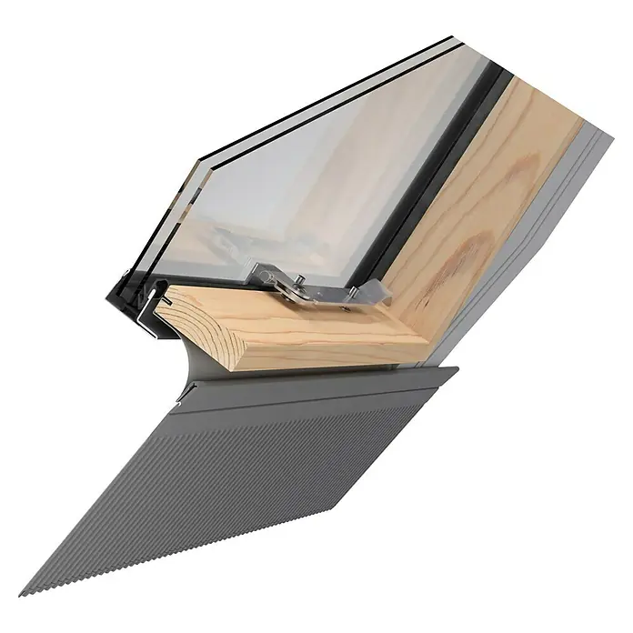 Dachausstieg - 65 x 65 cm, Farbton außen: RAL 7043, Mit Öffnungsbegrenzer - Detailaufnahme eines Dachfensters, das die Holzkonstruktion, die Verglasung und die Beschläge zeigt. Helle Hölzer und graue Metallprofile sind erkennbar.