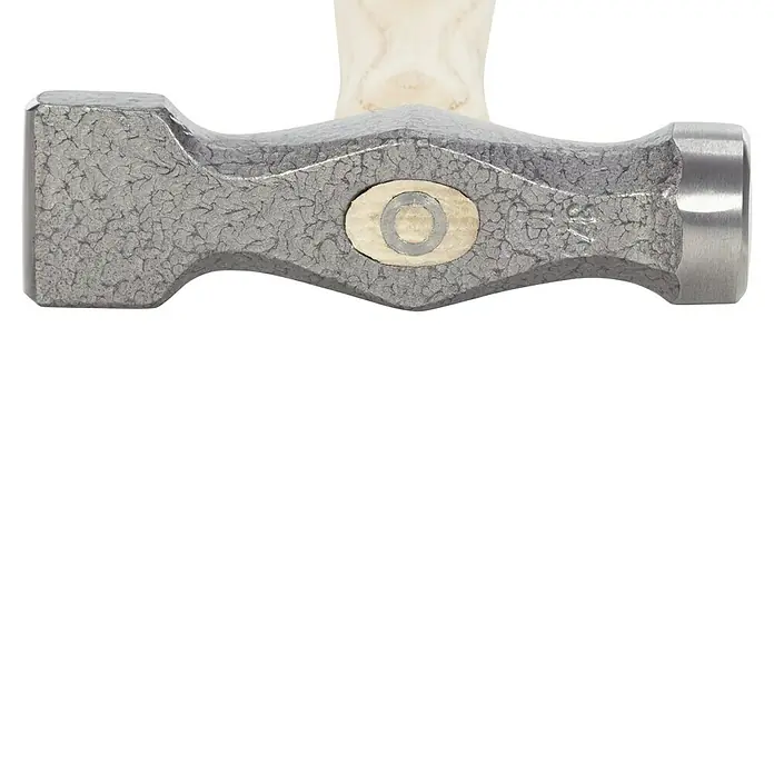 Picard Hammer Silberschmiede-Pinhammer 184 ES - Gewicht Kopf: 375 g, Material Stiel: Eschenholz, Breite: 115 mm - Nahaufnahme des Schlagkopfes eines Hammers mit Metallschaft und Holzgriff. Detailaufnahme der robusten Bauweise.