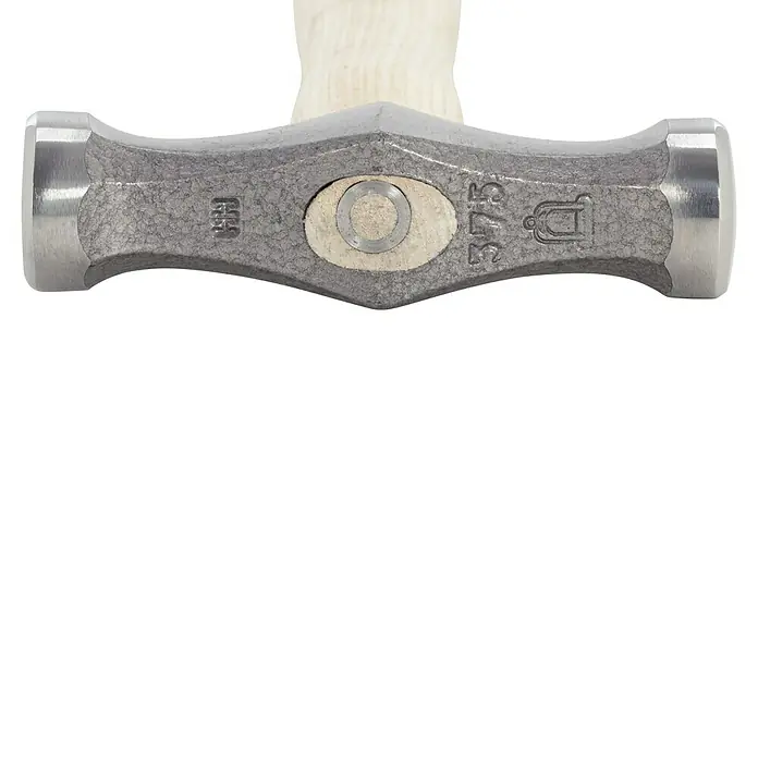 Picard Zimmermannshammer 171 ES - Gewicht Kopf: 375 g, Material Stiel: Eschenholz, Breite: 105 mm - Nahaufnahme eines Schlosserhammers mit Holzgriff, der Präzision und Stabilität für Handwerksarbeiten verspricht.