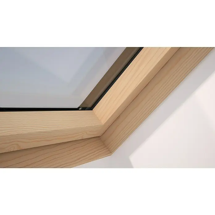 Solid Elements Dachfenster Thermo - 78 x 140 cm - Nahaufnahme eines Dachfensters mit Holzrahmen, das natürliches Licht hereinlässt und die Holzstruktur hervorhebt.