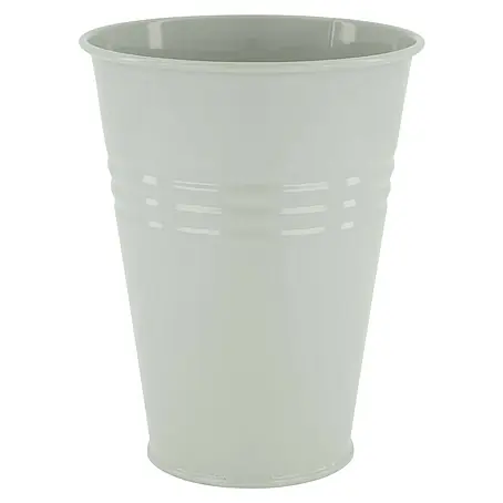 Cubo metálico