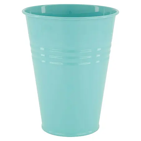 Cubo metálico