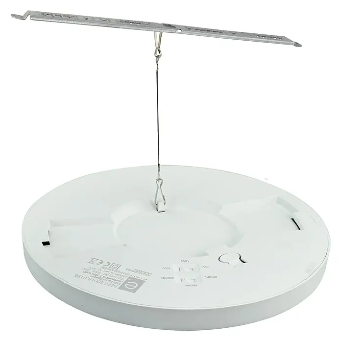 E2 elektro LED-Panel rund Space - 18 W, Ø x H: 22,5 x 1,7 cm, Weiß, Warmweiß - Nahaufnahme einer runden LED-Deckenleuchte mit verstellbarer Farbtemperatur, ideal für moderne Innenräume.