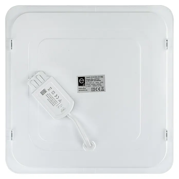 E2 elektro Einbaupanel Style Q - 30 W, L x B x H: 30 x 3,1 x 3,1 cm, Weiß, Warmweiß - Aufnahme der quadratischen LED-Einbauleuchte STYLE Q 300 30W mit technischen Details und Zertifizierungen auf dem Etikett.