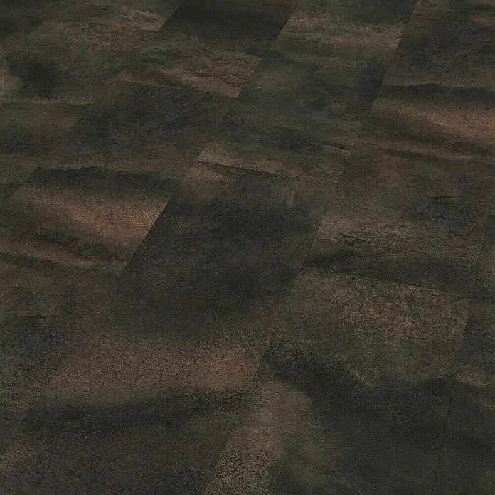 Egger Laminat Aquadura+ - Titanit anthrazit, 1.292 x 327 x 7,5 mm - Nahaufnahme von braunen Bodenfliesen mit einer dunklen, texturierten Oberfläche, die ein rustikales und modernes Aussehen verleihen.
