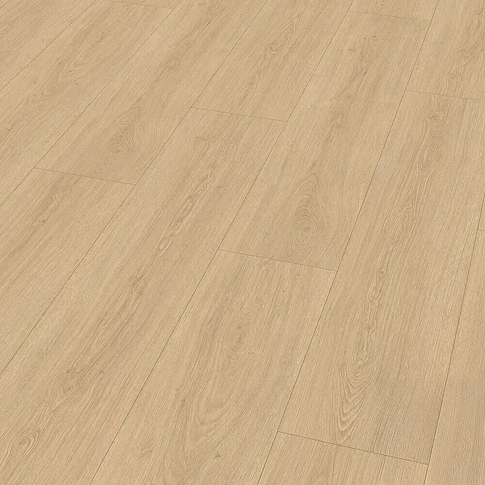 Egger Laminat NatureSense Aqua - Victoria Eiche natur, Landhausdiele, 1.292 x 246 x 8 mm - Helle, naturfarbene Laminatboden-Paneele mit Holzstruktur, ideal für ein modernes und gemütliches Wohnambiente. Die Paneele sind rechteckig und länglich.