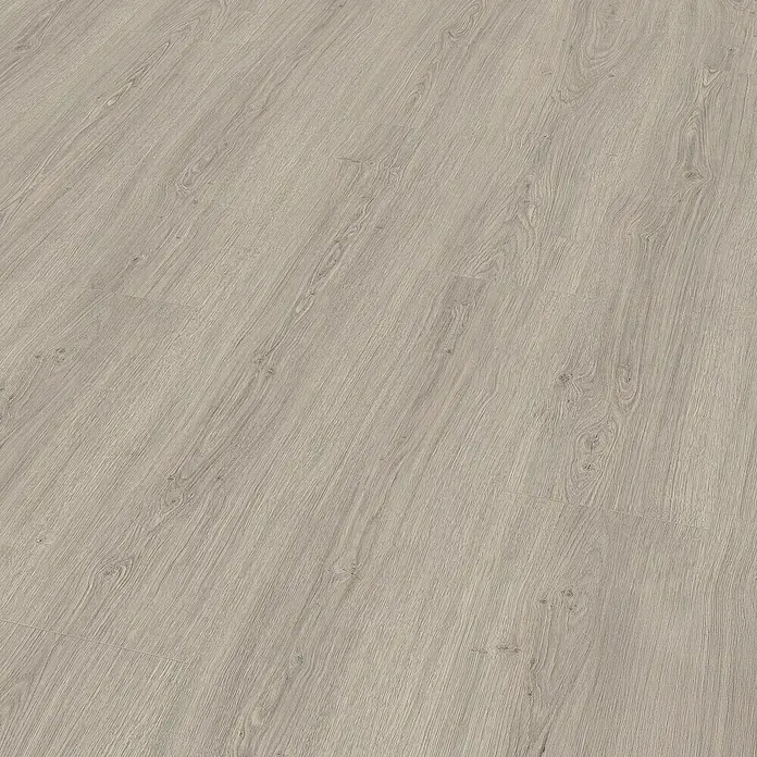 Egger Laminat NatureSense Aqua - Victoria Eiche hellgrau, Landhausdiele, 1.292 x 246 x 8 mm - Nahaufnahme von hellem Laminatboden mit Holzmaserung. Das Laminat sorgt für eine moderne und natürliche Optik.