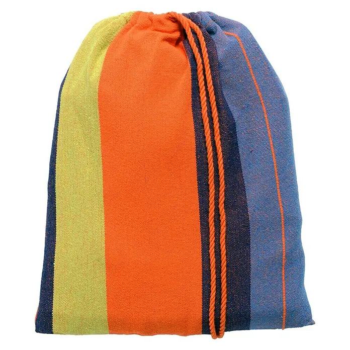 Amazonas Doppelhängematte Colombiana - L x B: 350 x 160 cm, Mandarina - Bunte gestreifte Stofftasche mit Kordelzug. Ideal zum Aufbewahren und Transportieren von Gegenständen mit ihrem farbenfrohen Design und der praktischen Funktionalität.