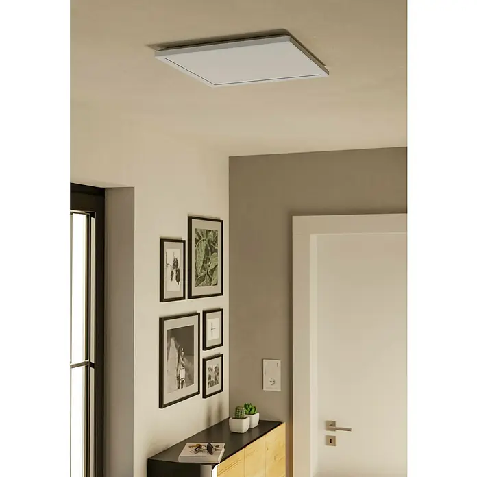 Eglo LED-Deckenleuchte Rovito-R - 17,6 W, L x B x H: 39 x 39 x 3 cm, Weiß, Tageslichtweiß - Diese Deckenleuchte in einem Raum erhellt den Raum gleichmäßig und sorgt für eine angenehme Atmosphäre im Innenbereich.