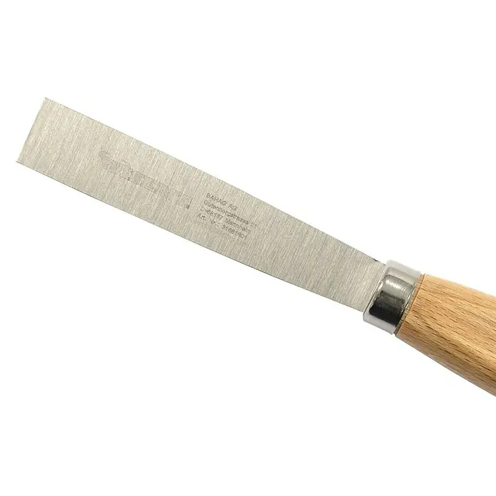 Wisent Malerspachtel - Klingenbreite: 28 mm - Nahaufnahme eines BAHAG AG Fugenkratzer, der sich durch ein gezacktes Metallblatt und einen Holzgriff auszeichnet.
