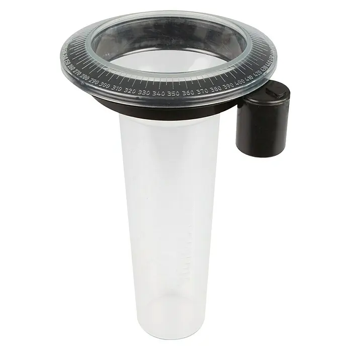 Windhager Regenmesser Memory - L x B x H: 15,8 x 14 x 24,3 cm, Transparent - Ein Messbecher mit Skala und einem schwarzen Aufsatz. Ideal zum genauen Abmessen von Flüssigkeiten.