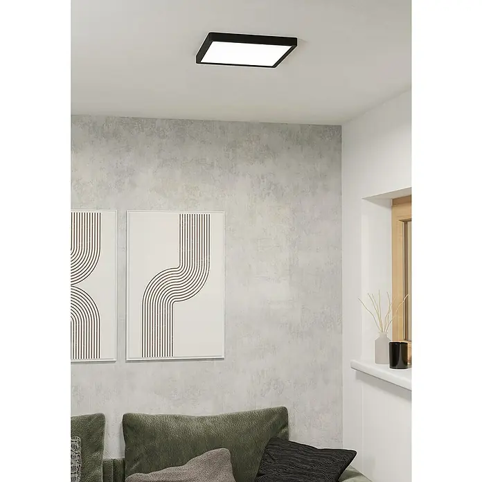 Eglo connect.z LED-Panel Fueva 6-Z - L x B x H: 29,5 x 29,5 x 2,5 cm, Schwarz, RGBW - Deckenleuchte im modernen Wohnzimmer. Die schwarze LED-Leuchte sorgt für helles Licht und passt zum minimalistischen Design des Raumes.