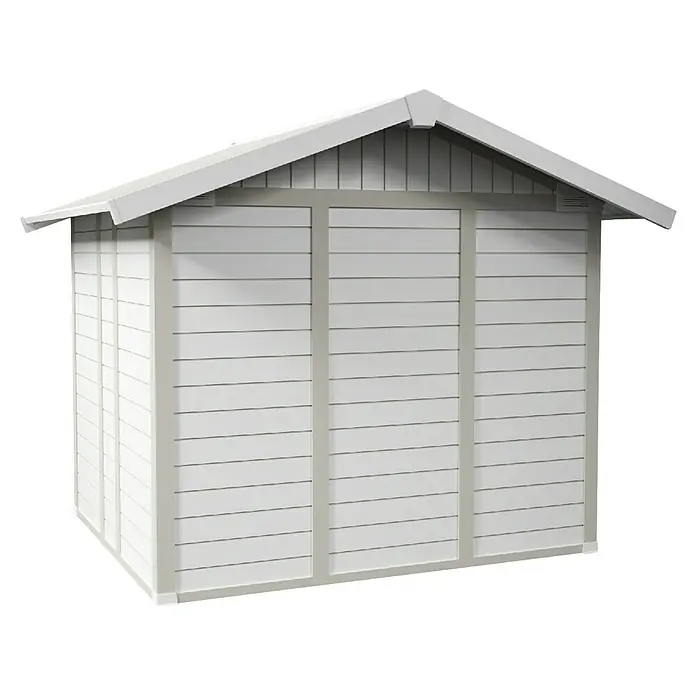 Grosfillex Gerätehaus Deco H4,9 - Außenmaß inkl. Dachüberstand (B x T): 295 x 261 cm, Kunststoff, Weiß, 4,9 m² - Ein weißes Gartenhaus mit horizontaler Holzverkleidung und einem Giebeldach bietet praktischen Stauraum im Freien.