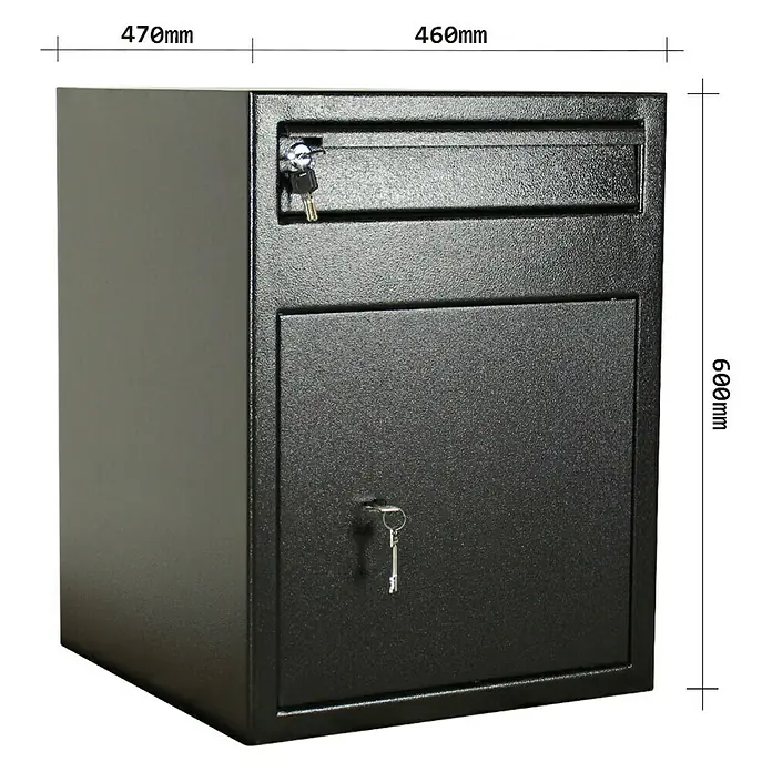 Rottner Einwurftresor Cashmatic 2 - 47 x 46 x 60 cm, Doppelbartschloss - Abgebildet ist ein schwarzer Tresor mit zwei Fächern, jedes mit eigenem Schloss und Schlüssel, mit Maßangaben.