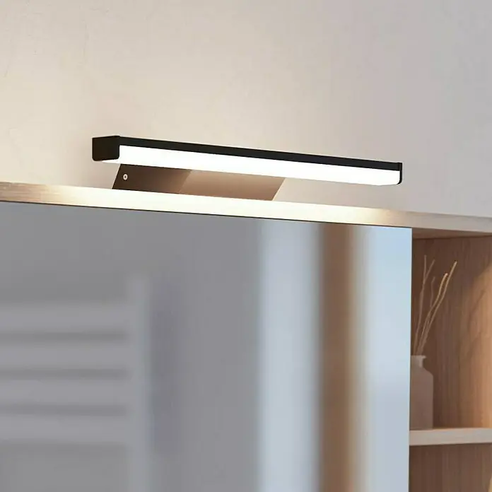 Eglo connect.z LED-Spiegelleuchte Regello-Z - 12 W, L x B x H: 60 x 13 x 4 cm, Schwarz, RGBW - Moderne, schwarze LED-Spiegelleuchte, die ein helles, gleichmäßiges Licht über einem Badezimmerspiegel bietet. Elegantes und funktionales Design.