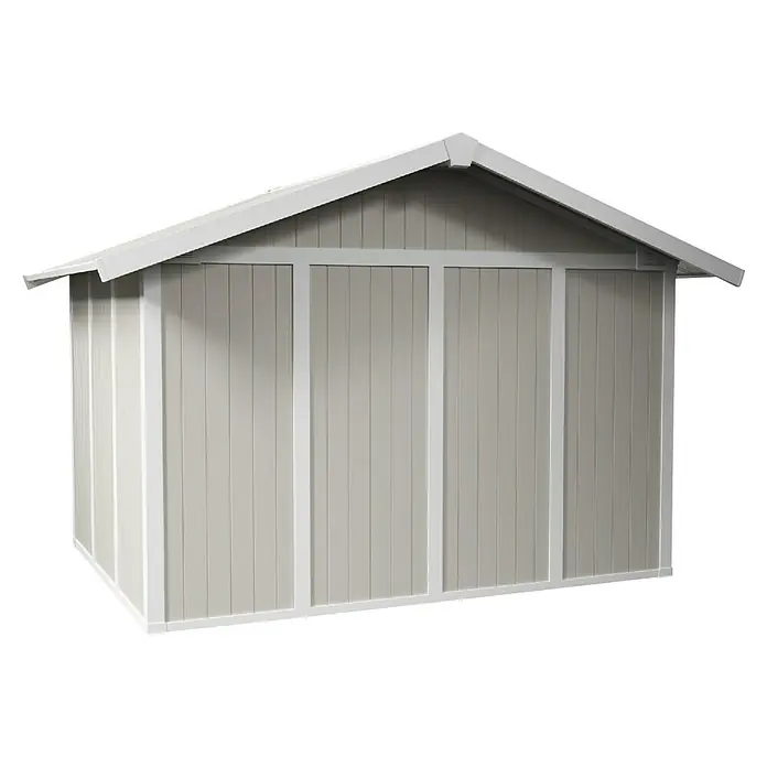 Grosfillex Gerätehaus Utility V7,5 - Außenmaß inkl. Dachüberstand (B x T): 370 x 298 cm, Kunststoff, Grau-grün - Ein geräumiges Gerätehaus mit grau gestrichenen Holzpaneelen und weißer Umrandung, ideal zur Aufbewahrung von Gartengeräten und Werkzeugen.