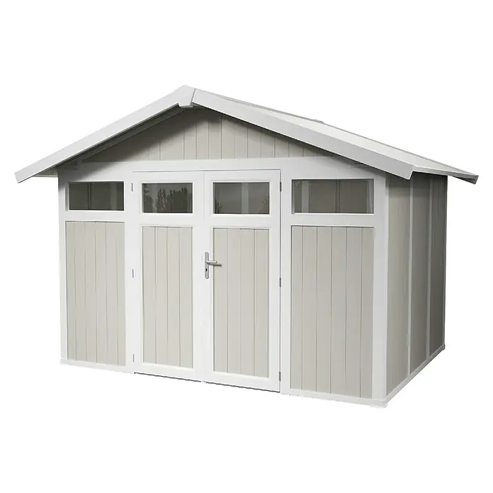 Grosfillex Gerätehaus Utility V7,5 - Außenmaß inkl. Dachüberstand (B x T): 370 x 298 cm, Kunststoff, Grau-grün - Grau-weißes Gartenhaus mit Doppeltür und Fenstern. Die Holzkonstruktion bietet Stauraum und fügt sich gut in den Garten ein.