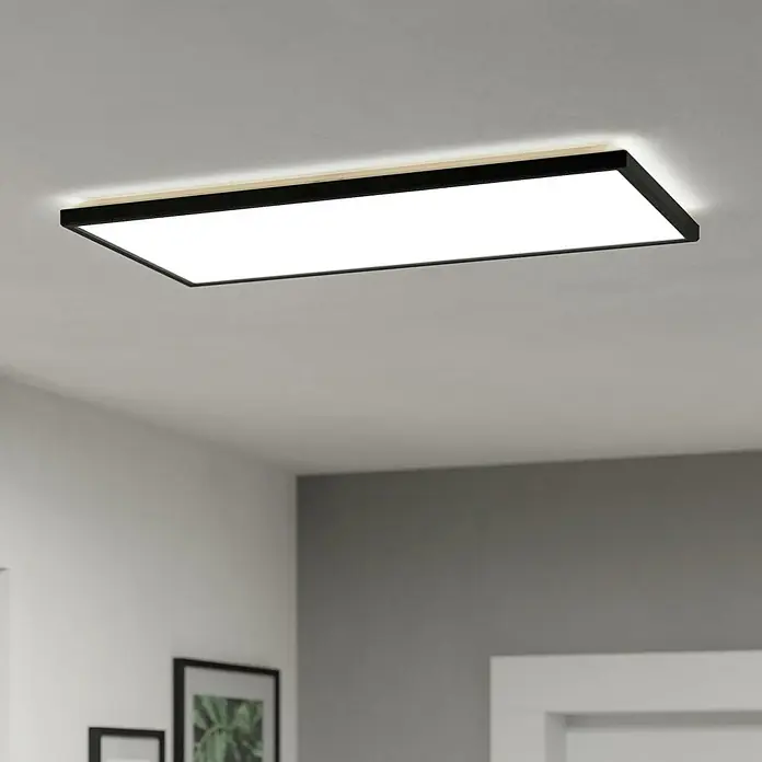 Eglo LED-Deckenleuchte Rovito - 17,2 W, L x B x H: 57 x 30 x 3 cm, Schwarz, Tageslichtweiß - Deckenleuchte mit schwarzem Rand und rechteckiger Form, die ein helles, diffuses Licht abgibt und moderne Eleganz ausstrahlt.