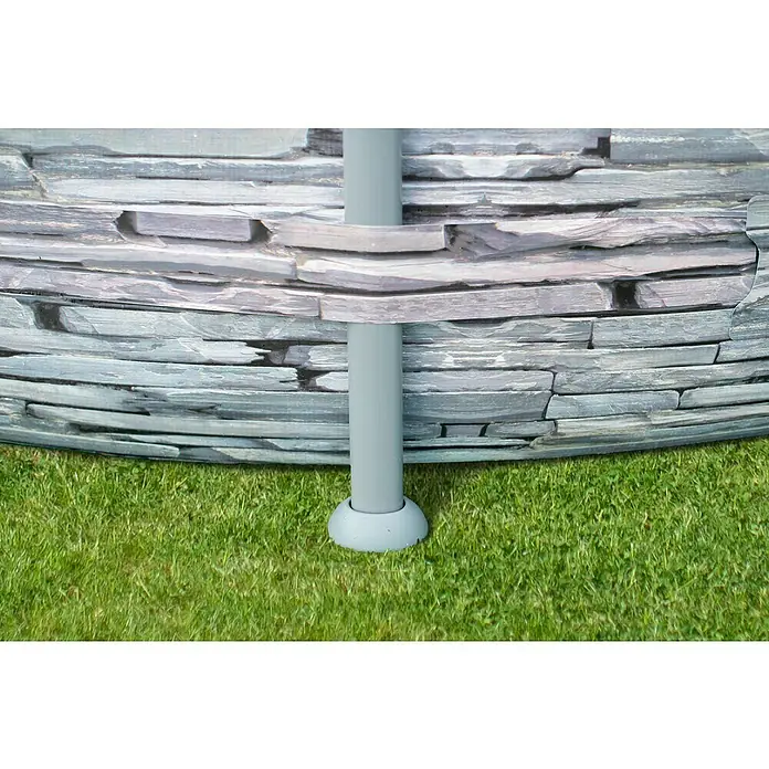 Frame-Pool Summer Waves Elite - Ø x H: 427 x 107 cm, Steingrau, 13.294 l - Detailansicht eines Pools mit Steinwand-Optik und einer grauen Stützstange, die auf grünem Gras steht.