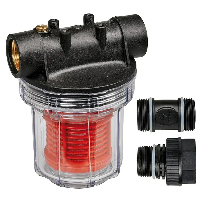 Einhell Vorfilter - Passend für: Einhell Gartenpumpen, Hauswasserwerke und Hauswasserautomaten - Ein Wasserfiltergehäuse mit einem schwarzen Kopf und einem transparenten Behälter, der einen roten Filter enthält, zusammen mit zwei zusätzlichen Anschlüssen.
