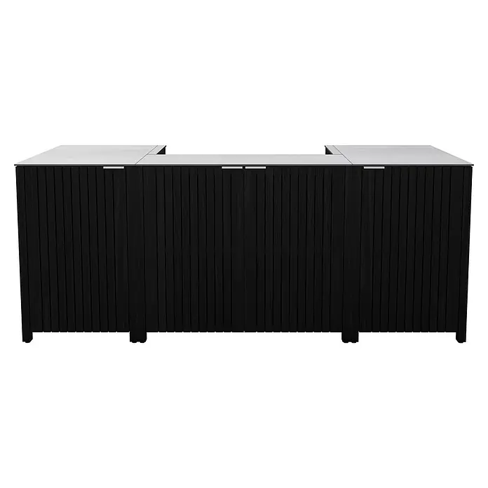 Kingstone Outdoorküche - 6 -tlg., Teakholz, Keramik, Schwarz - Der moderne Gartenschrank in Schwarz mit geriffelten Paneelen und einer robusten, hellen Oberseite bietet stilvollen Stauraum für den Außenbereich.
