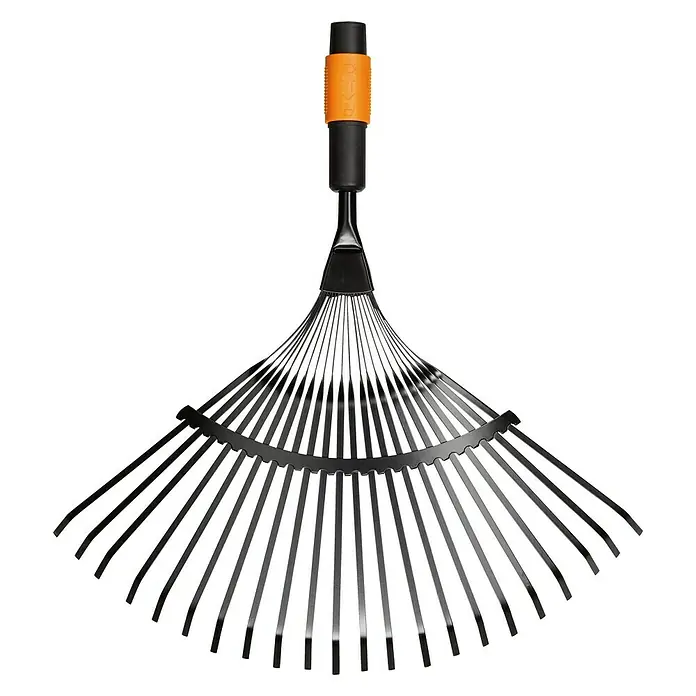 Fiskars QuikFit Laubbesen - Arbeitsbreite: 43 cm, Anzahl Zinken: 20 - Ein verstellbarer Fächerbesen mit schwarzem Stiel und orangefarbenem Griff. Ideal für die Gartenarbeit und das Zusammenkehren von Laub.