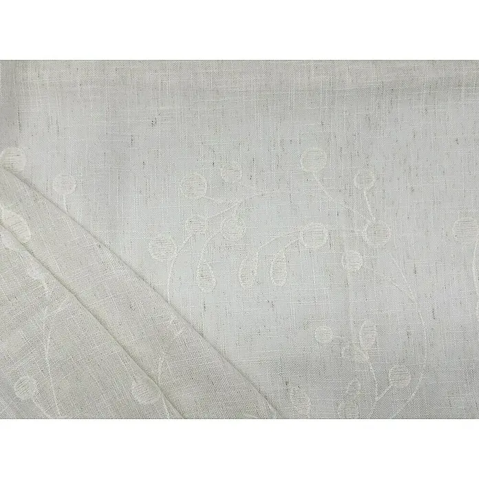 Visillo para ventana Cinta Multifunción Bordado - An x Al: 200 x 280 cm, 93% poliéster / 7% lino, Blanco - Primer plano de un elegante tejido con delicados bordados florales, perfecto para textiles del hogar y proyectos de decoración con estilo.