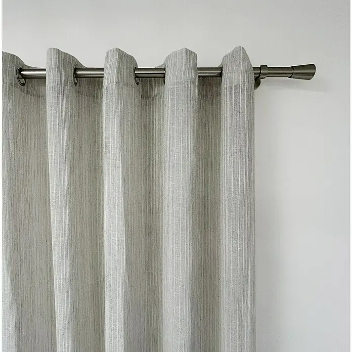 Visillo para ventana Valencia - An x Al: 200 x 280 cm, 90% poliéster / 10% lino, Gris - Cortina gris con suspensión de ojales en una barra de cortina frente a una pared blanca, oscureciendo la habitación y brindando privacidad.