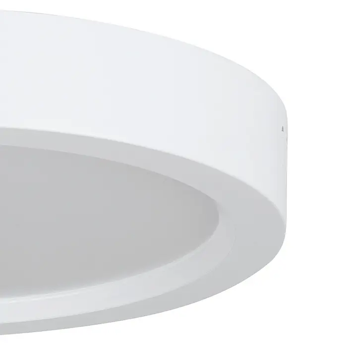 Eglo Foco downlight de superficie LED IDUN-E - 12 W, Ø x Al: 21 x 3,1 cm, Blanco neutro - Primer plano de una lámpara de techo redonda y plana en blanco. El diseño moderno proporciona una iluminación uniforme.