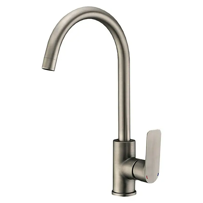 Rousseau Grifo de cocina Milk - Grafito, Mate - Primer plano de un moderno grifo de cocina de acero inoxidable cepillado con monomando y caño alto.