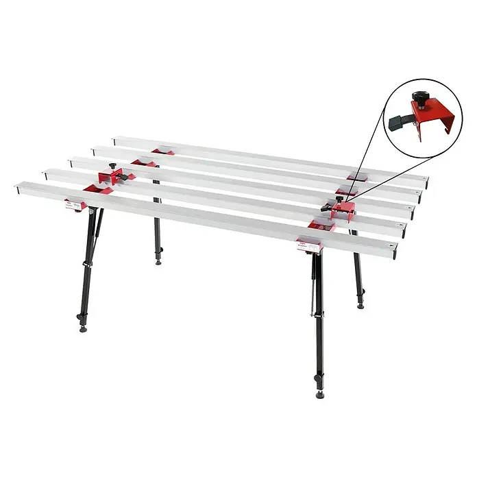Heka Arbeitstisch - 200 x 100 x 90 cm - Produktfoto eines verstellbaren Montageständers mit rot-schwarzen Halterungen für verschiedene Blechdicken, ideal für präzise Blechbearbeitung.