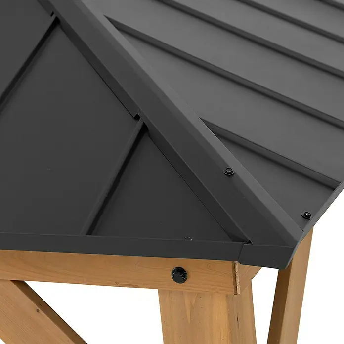 Sunjoy Pavillon Kaps - L x B: 330 x 330 cm, Farbe Dach: Anthrazit - Nahaufnahme des Metalldachs einer Gartenlaube, das durch Schrauben an Holzpfosten befestigt ist. Robust, wetterfest und langlebig.