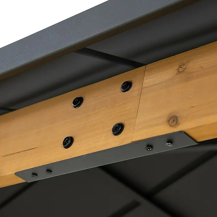 Sunjoy Pavillon Rimo - L x B: 390 x 450 cm, Farbe Dach: Anthrazit - Nahaufnahme der Holz- und Metallstruktur eines Pavillons.
