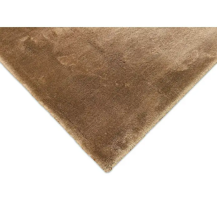 Alfombra de pelo largo Cuba - Beige, 170 x 120 cm, 100% Poliéster - Primer plano de una alfombra beige con una textura suave. Ideal para añadir calidez y confort a cualquier espacio habitable.