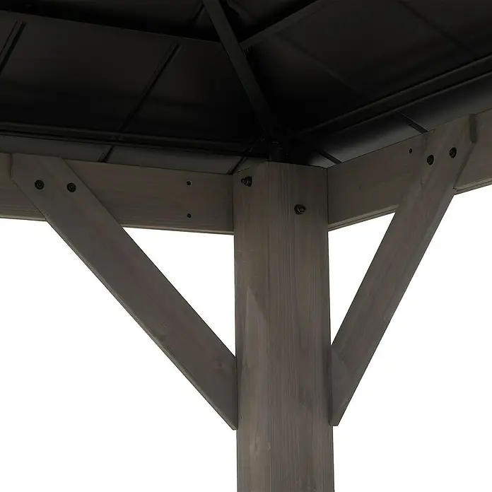 Sunjoy Pavillon Rysy - L x B: 450 x 390 cm, Farbe Dach: Schwarz - Nahaufnahme der Holzstützstruktur eines Pavillons mit Fokus auf die Detailgenauigkeit der Holzbearbeitung.
