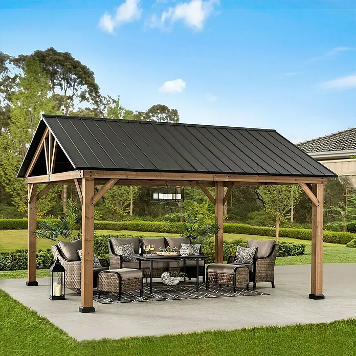 Sunjoy Pavillon Rebra - L x B: 465 x 404 cm, Farbe Dach: Anthrazit - Gartenpavillon mit Möbeln, ideal für Entspannung im Freien. Das robuste Design und die stilvolle Einrichtung laden zum Verweilen ein.
