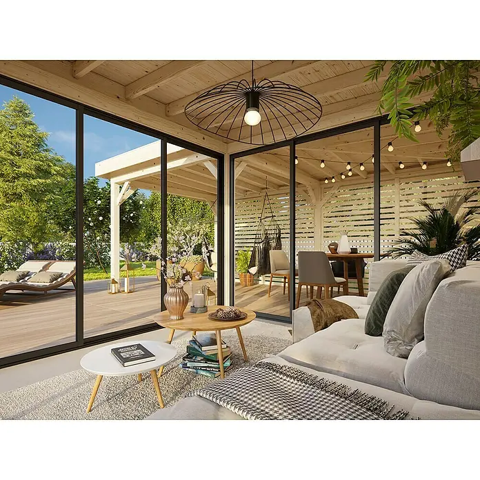 Palmako Caseta de jardín Lenna Set 711 Slide Plus - Medidas ext. (An x Pr): 628 x 628 cm, Madera, Natural - Salón con iluminación elegante, sofá confortable y vistas al jardín a través de grandes ventanas. Ambiente acogedor con diseño elegante y luz natural.