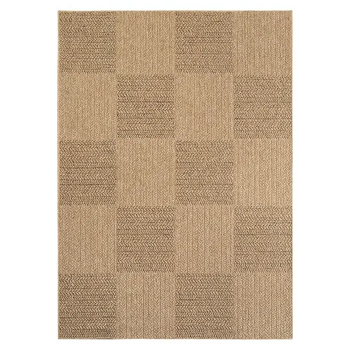 Outdoor-Teppich Timber 1405 - Beige, 340 x 240 cm, 100 % Polypropylen - Beige Teppichfliesen mit Schachbrettmuster. Die Teppichfliesen haben eine strukturierte Oberfläche und sind quadratisch angeordnet.