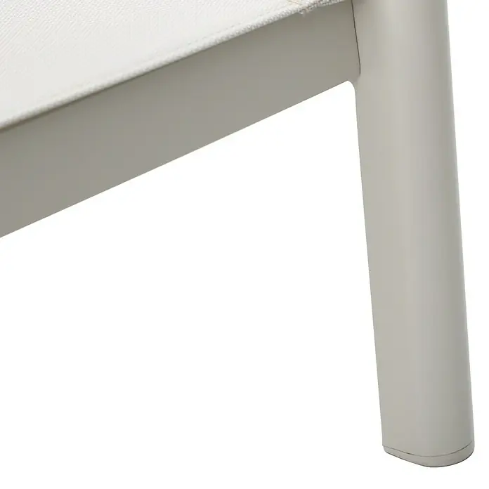 Sunfun Solo Loungesofa 3-Sitzer - B x T x H: 199 x 84,5 x 62,5 cm, Aluminium, Olefin, Light-Greige - Detailansicht eines modernen Möbelstücks mit klaren Linien und neutralen Farbtönen, das Design und Funktionalität vereint.