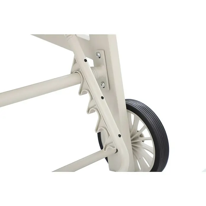 Sunfun Maja Gartenliege - B x T x H: 170,5 x 63,5 x 102 cm, Aluminium, Light-Greige, Rollbar - Nahaufnahme von einem Wagenrad mit sandfarbenem Gestell und drei schwarzen Schrauben, die ein markantes Detail bilden.