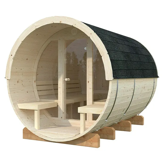 Palmako Fasssauna Anita - Natur, Ohne Ofen, Verglaste Front, 294 x 226 x 225 cm - Eine Fasssauna aus Holz mit Glasfront und schwarzem Dach, ideal für entspannende Momente im eigenen Garten.