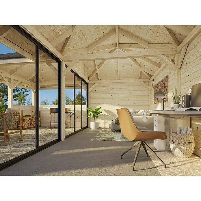 Palmako Caseta de jardín Bianca Set 523 Slide Plus - Medidas ext. (An x Pr): 672 x 672 cm, Madera, Natural - Cabaña de madera luminosa con grandes puertas correderas de vidrio que crean una transición abierta hacia el exterior. El espacio interior tiene un escritorio moderno.
